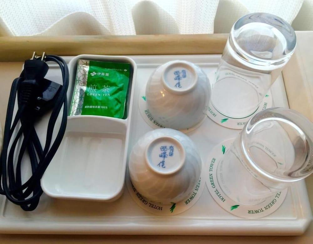 Hotel Green Tower Makuhari Чиба Екстериор снимка